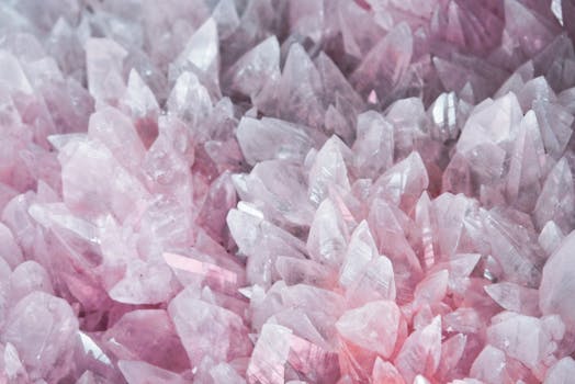 How to Identify High-Quality Grey quartz: Expert Guide