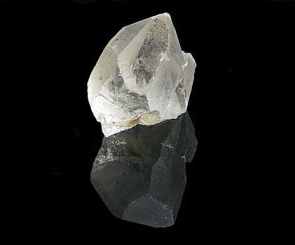 How to Identify High-Quality Black quartz: Expert Guide